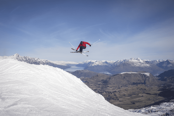 Skiing Coronet Peak(2)