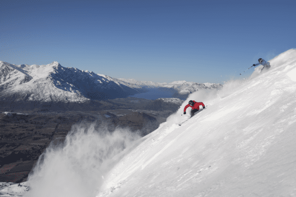 Skiing Coronet Peak(4)